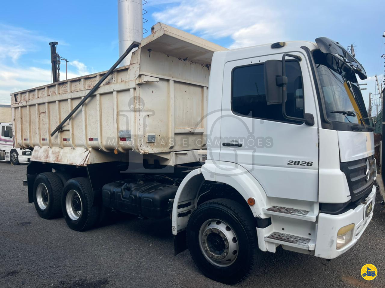 CAMINHAO MERCEDES-BENZ MB 2826 Caçamba Basculante Truck 6x4 LG Máquinas e Caminhões SUMARE SÃO PAULO SP